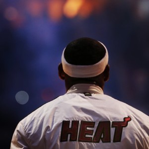 爱游戏电竞下载-萨拉赫转会沙特联赛，开启新挑战，萨拉赫 转会