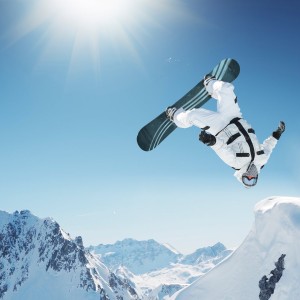 爱游戏官方入口-赛场上的“绝佳配合”，欧冠中的团队协作艺术，欧冠战队