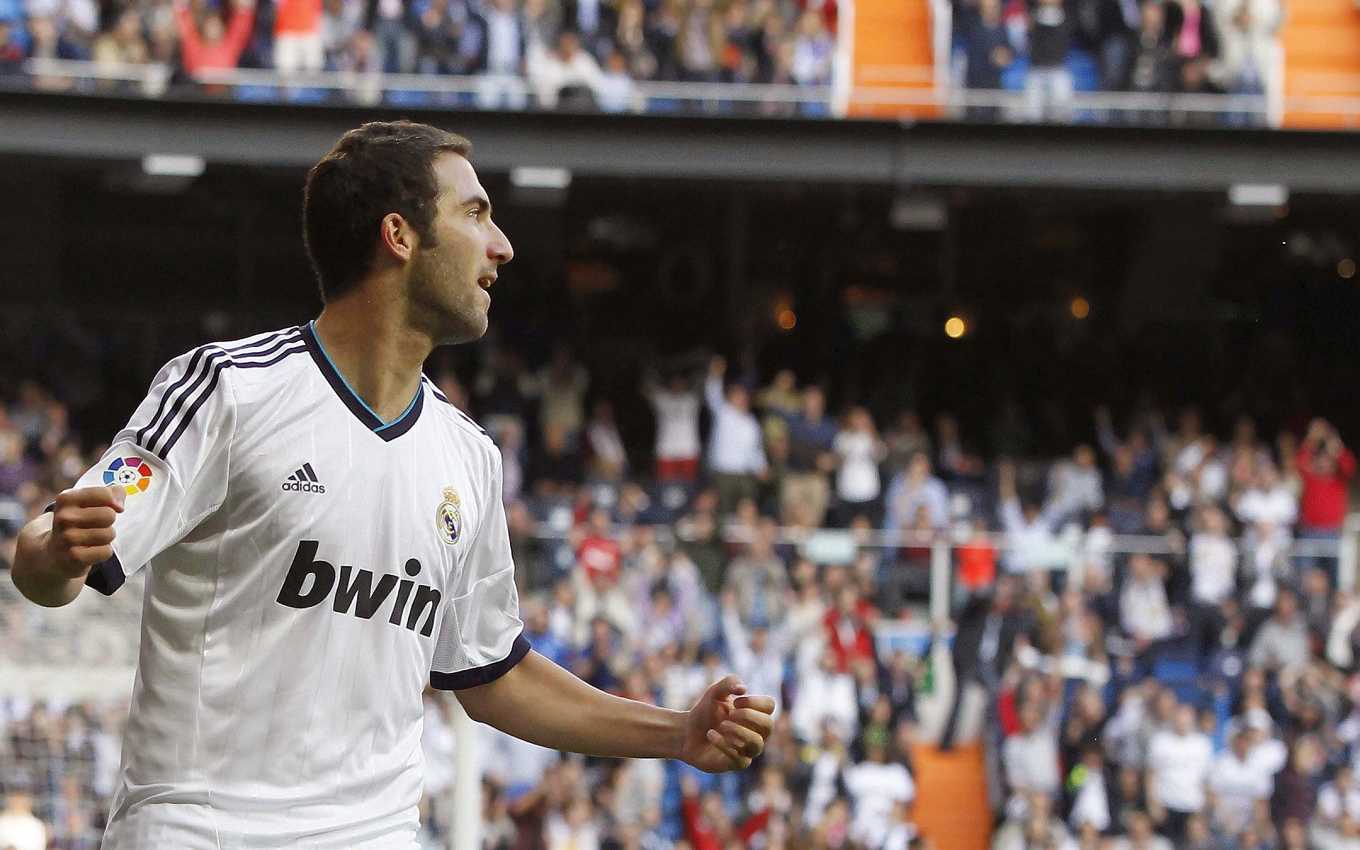 “球场趣闻:明星场外的小趣事”,明星打球